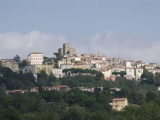 Vue sur la ville de Manciano