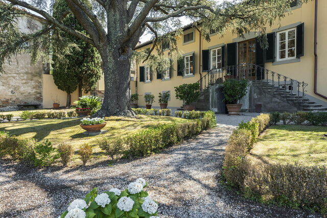 Villa San Gennaro, Extérieur