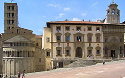 La Piazza Grande à Arezzo