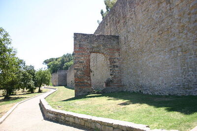 Les murs de la cité d'Arezzo