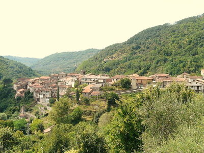 Paronamique sur Casola in Lunigiana