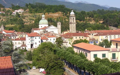 Vue sur la ville de Pontremoli