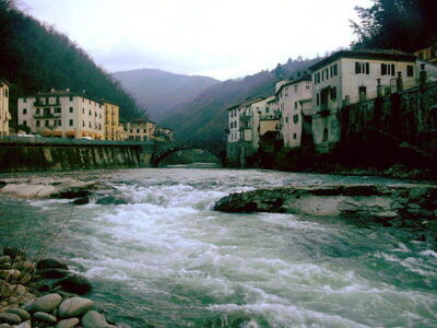 Rivière Serchio, Bagni di Lucca
