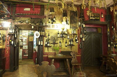 Intérieur d'une trattoria typique