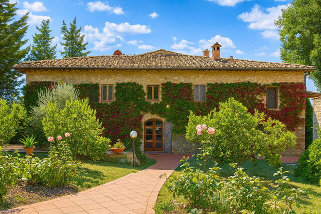 Novellina, extérieur