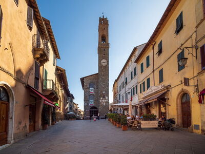 Explorer les rues toscanes