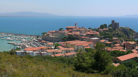 Le village de Talamone
