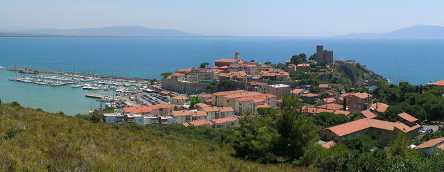 Le village de Talamone