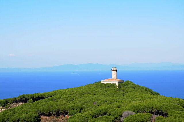 Vue sur le phare de Giglio