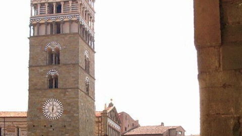 La Cathédrale et le clocher de Pistoia