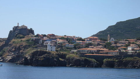Vue sur l'île de Capraia