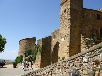Les murailles extérieures de Monticchiello