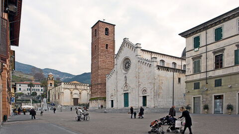 La Piazza à Pietrasanta