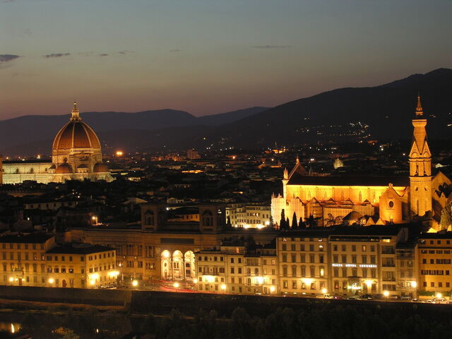 Florence, vue de nuit