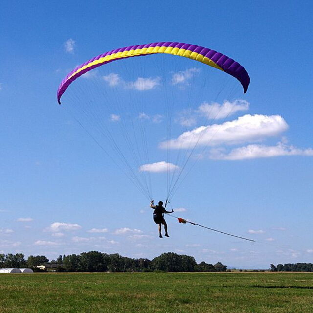 Le sport populaire de parapente