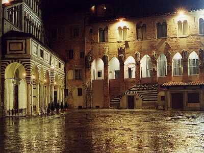 La Piazza del Duomo à Pistoia