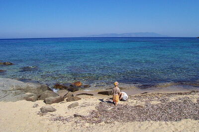 Une plage nudiste sur l'île de Giglio