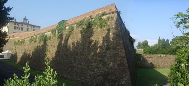 Les murs du Forte Belvedere