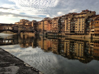 Le bord de rivière à Florence