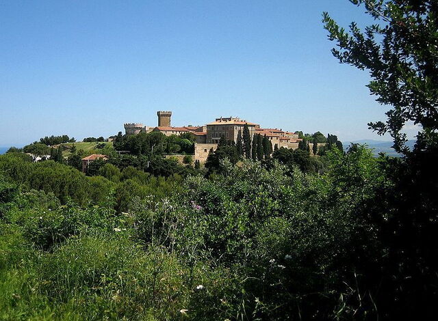 Le hameau de Populonia