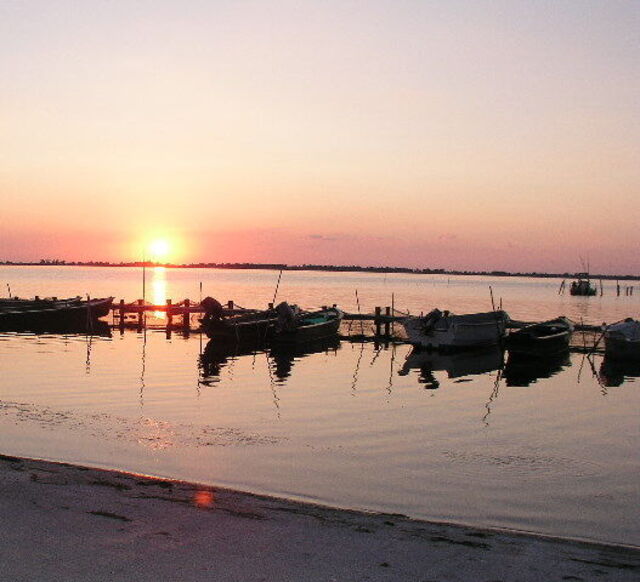 Le lagon d'Orbetello au coucher du soleil