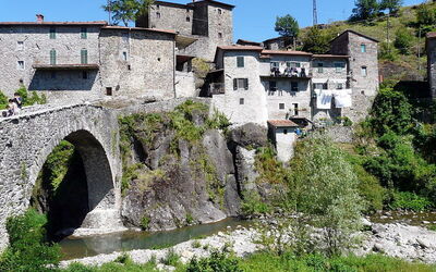 Le pont de Piazza al Serchio