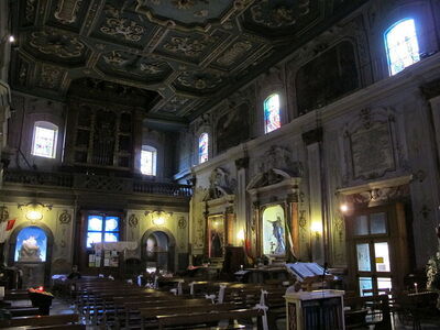 Intérieur de l'église Santa Maria