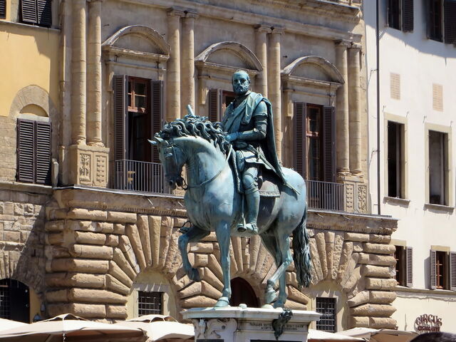 Monument équestre de Côme I