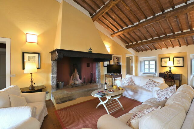 Salon, Villa Agresto