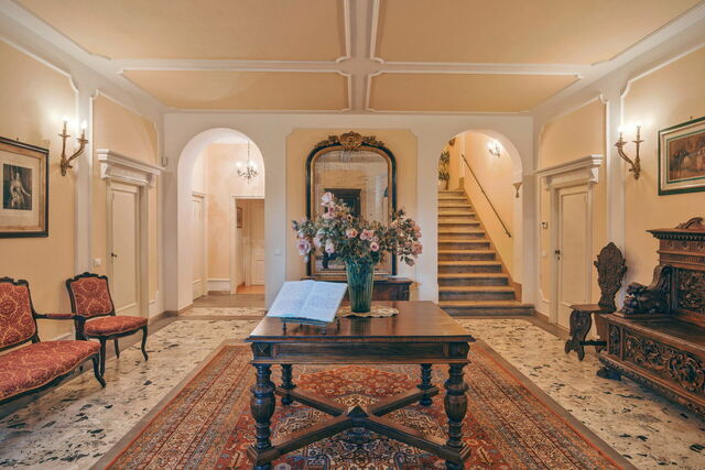 Villa Staggia, hall d'entrée