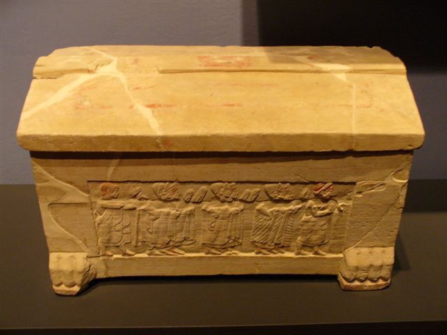 Urne étrusque