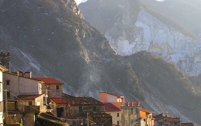 Vue sur le bourg de Colonnata