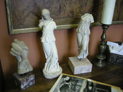 Statuettes dans la Casa Siviere