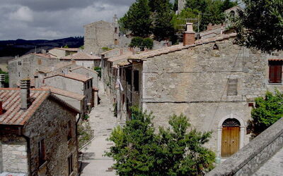 Vue sur le village de Rocchette di Fazio