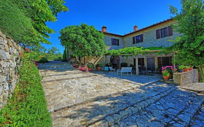 Villa Vertine, extérieur