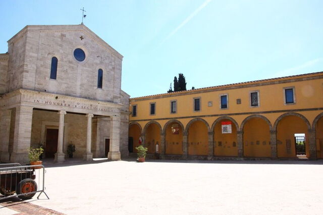 Piazza del Duomo, Chiusi