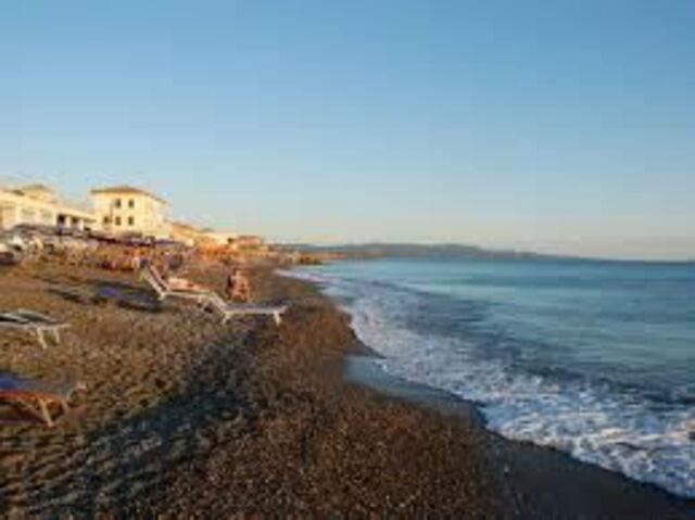 Vue sur la plage de Cecina