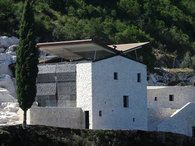 Casa Farfalla, volets