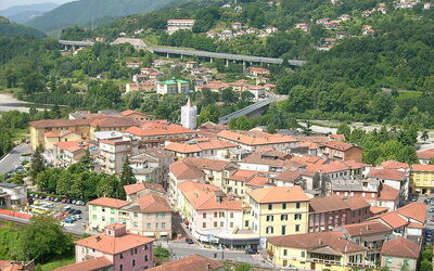 Vue sur la petite ville d'Aulla
