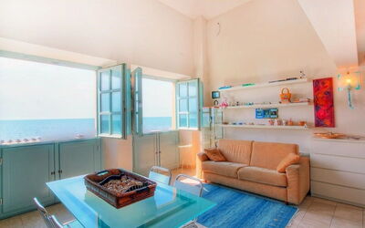 Suite 48, intérieur