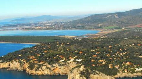 Vue de la côte d'Orbetello
