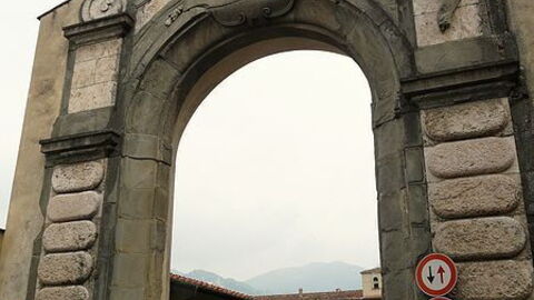 Les portes de Pescia Fiorentina