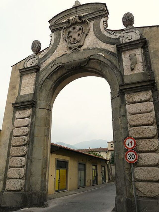 Les portes de Pescia Fiorentina