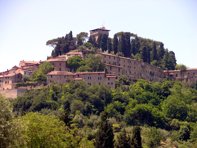 vue de la ville de cetona