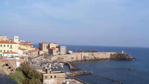 Vue sur le village de Piombino
