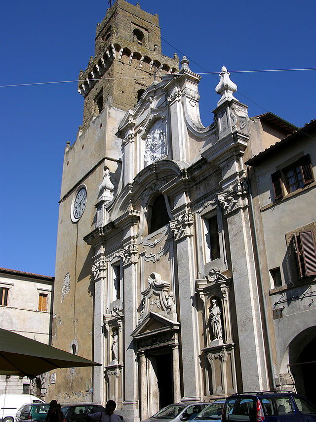 La cathédrale de Pitigliano