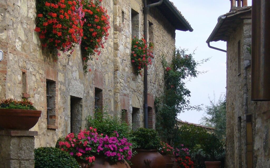 Side street in Chianti