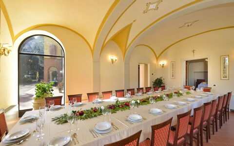 Villa Rocchi: Hall De Fonction, Pièce, Restaurant, Bâtiment, Propriété, Banquet, Design Intérieur, Immobilier, Repas