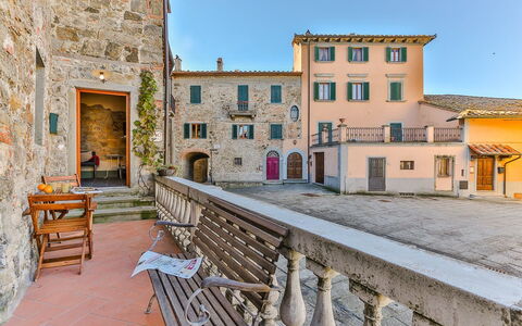 Il Pigionale: Bâtiment, Propriété, Maison, Ville, Immobilier, Pièce, Architecture, Biens, Domicile, Vacances