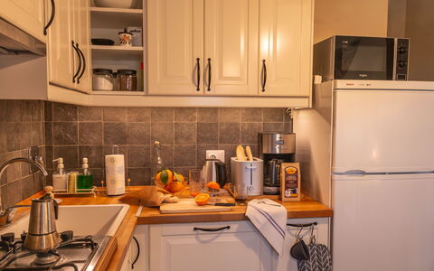 Il Pigionale: Appareil De Cuisine, Cuisine, Comptoir, Principaux Appliance, Cabinetry, Meubles, Électroménager, Petit Appareil, Design Intérieur, Cuisinière